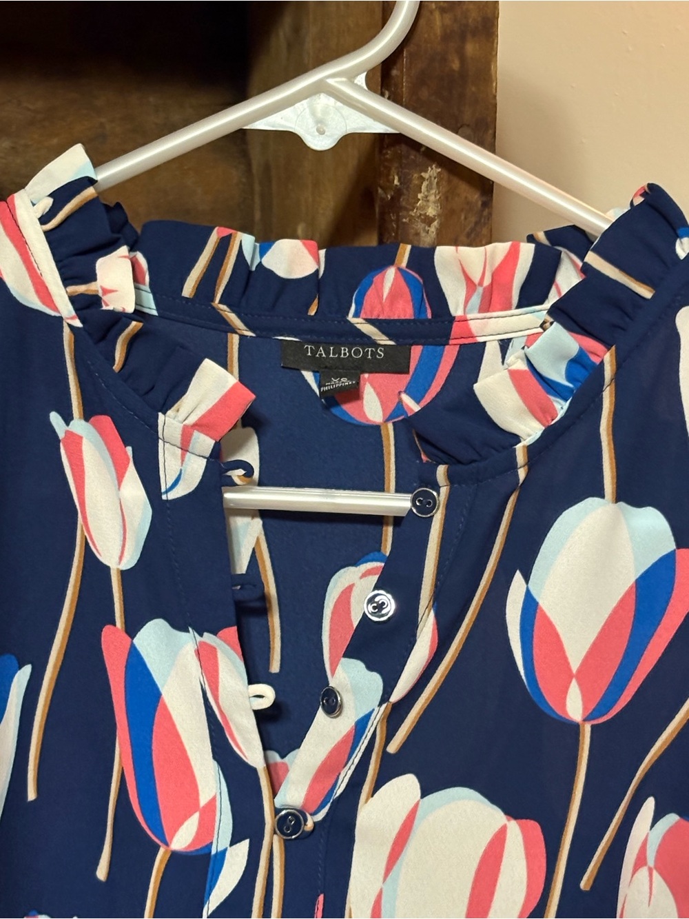 Talbots Ruffle Trim Popover Tulips - Picture 4 of 9